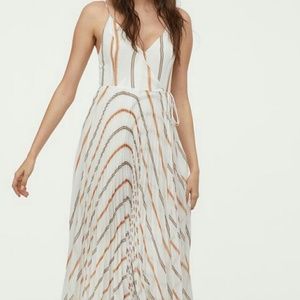 BUY 1 GET 1 H&M boho pleated maxi wrap dress